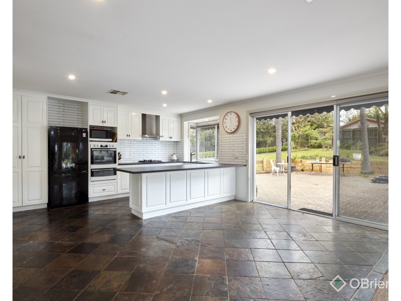 18 Mitchell Court, Warragul VIC 3820