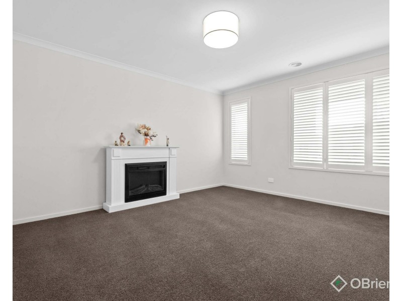 21 Coventry Drive, Warragul VIC 3820