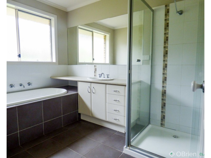 48 Dawson Drive, Warragul VIC 3820