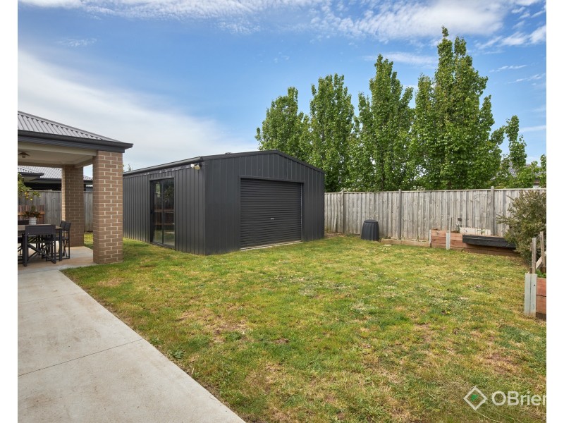12 Coventry Drive, Warragul VIC 3820