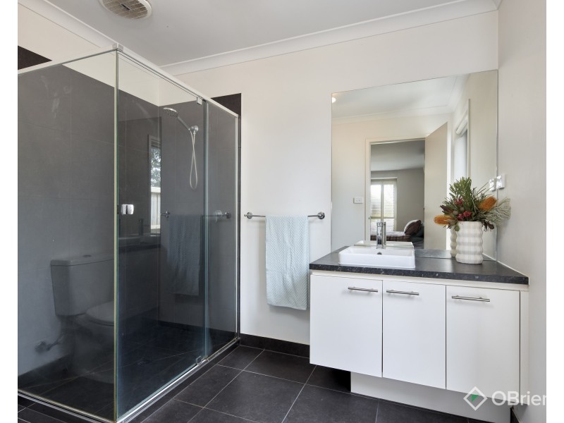 12 Coventry Drive, Warragul VIC 3820