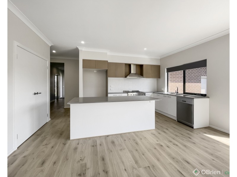 4 Evecta Street, Drouin VIC 3818