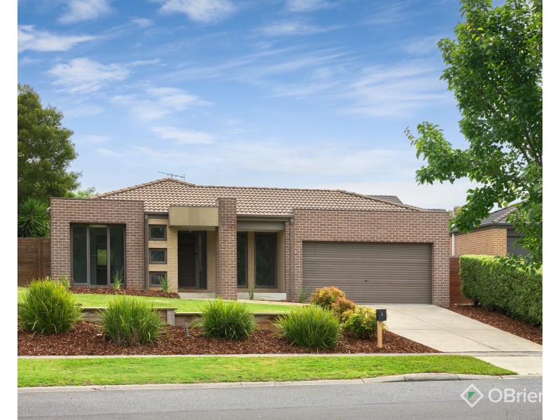 5 Harmon Drive, Drouin VIC 3818