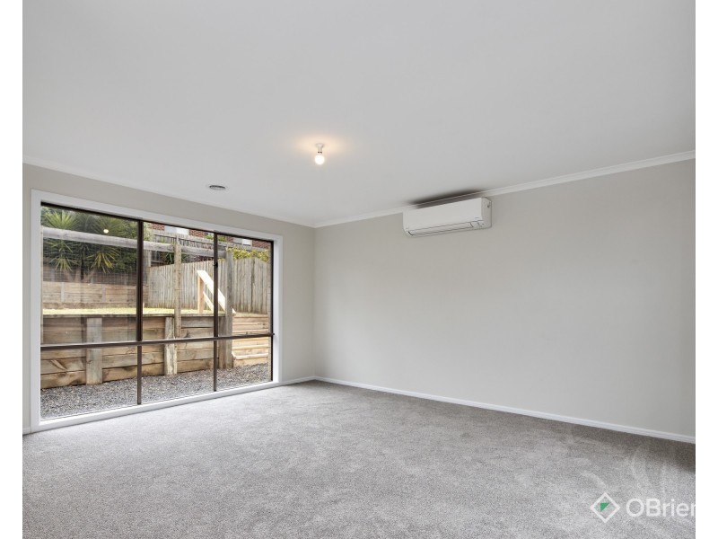 5 Harmon Drive, Drouin VIC 3818