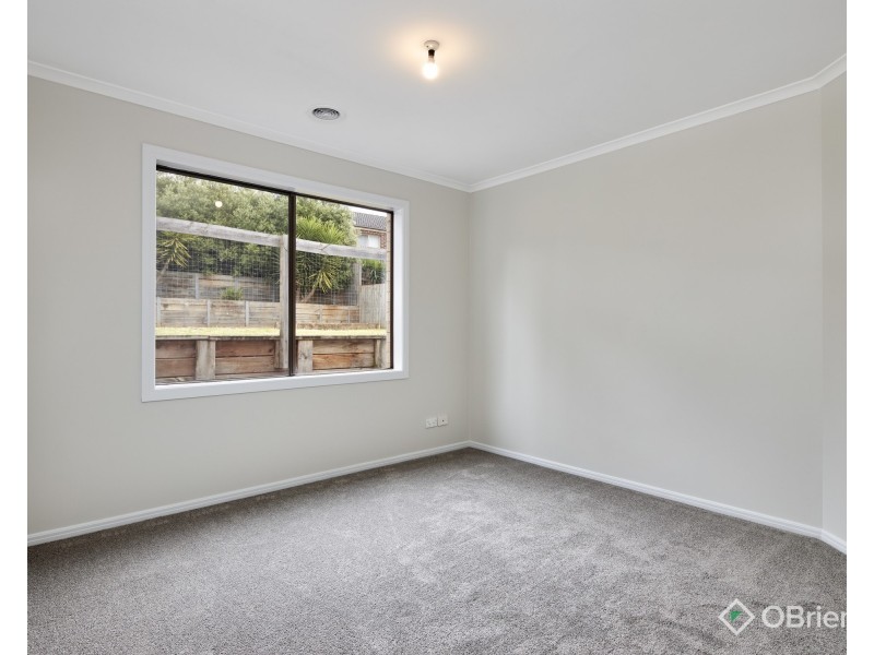 5 Harmon Drive, Drouin VIC 3818