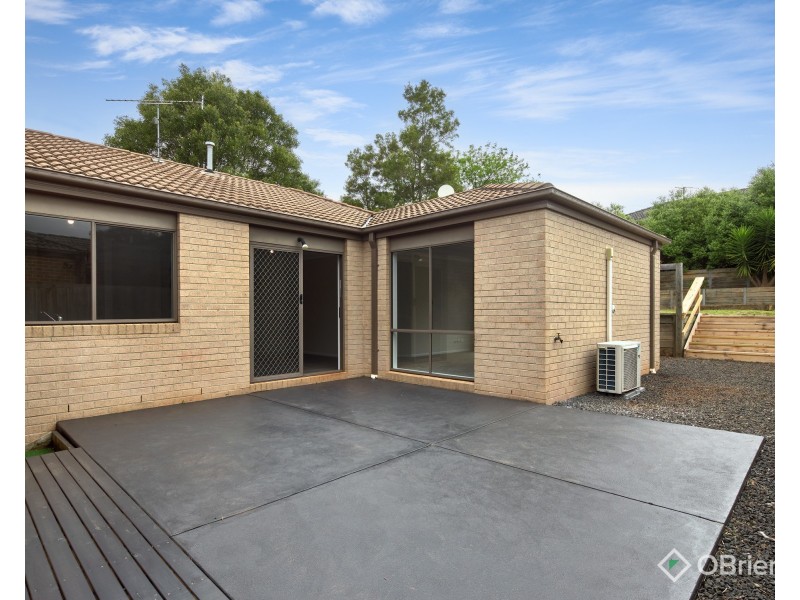 5 Harmon Drive, Drouin VIC 3818