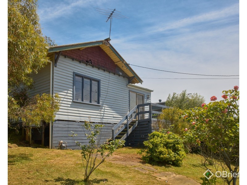 27 Korumburra-Warragul Road, Warragul VIC 3820
