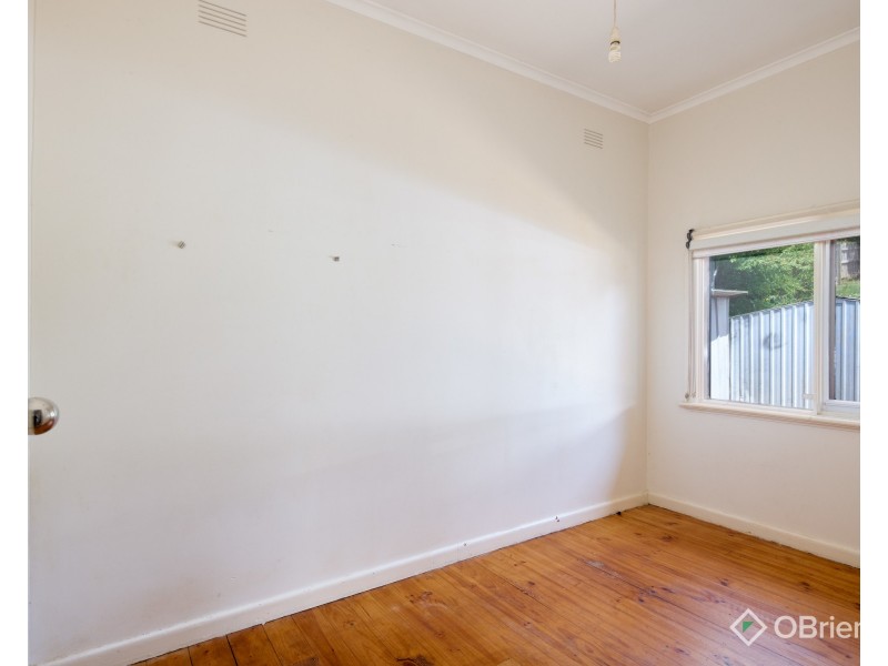 27 Korumburra-Warragul Road, Warragul VIC 3820