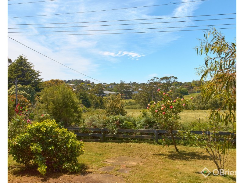 27 Korumburra-Warragul Road, Warragul VIC 3820