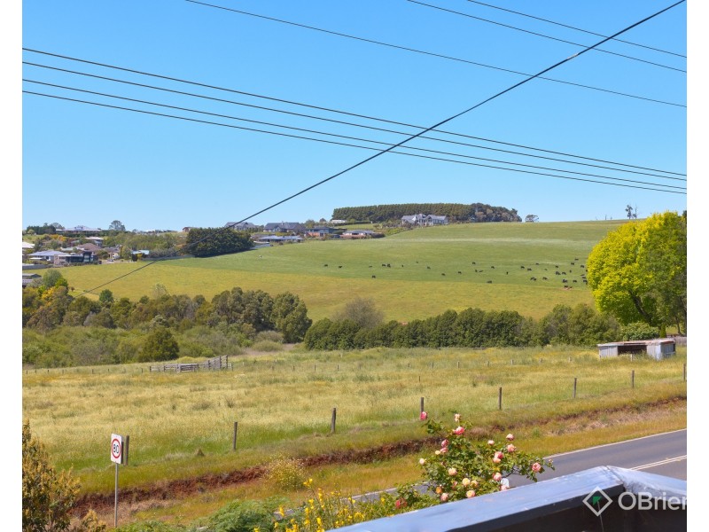 27 Korumburra-Warragul Road, Warragul VIC 3820