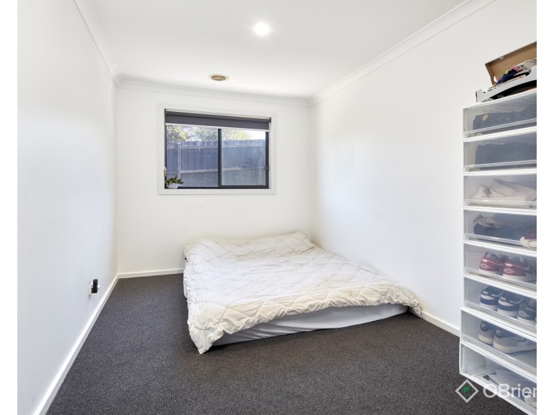 2 Palm Square, Drouin VIC 3818