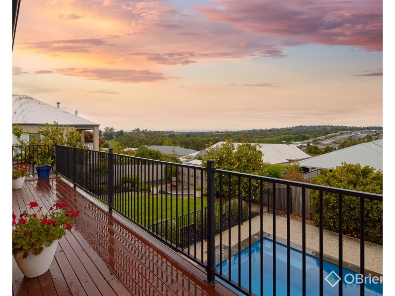 7 Sloane Square, Drouin VIC 3818