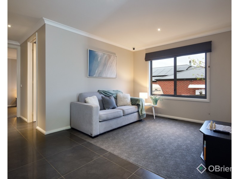 7 Sloane Square, Drouin VIC 3818