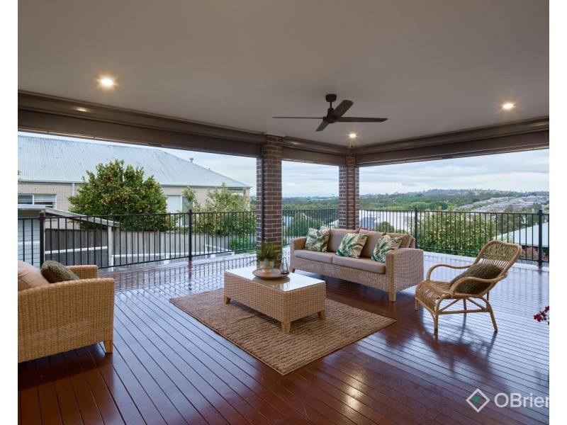 7 Sloane Square, Drouin VIC 3818