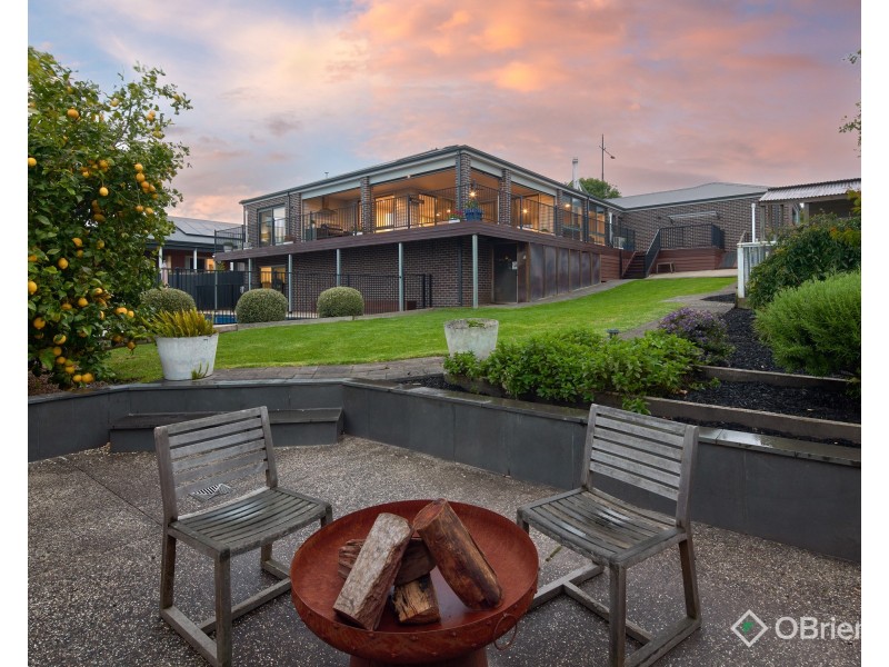 7 Sloane Square, Drouin VIC 3818