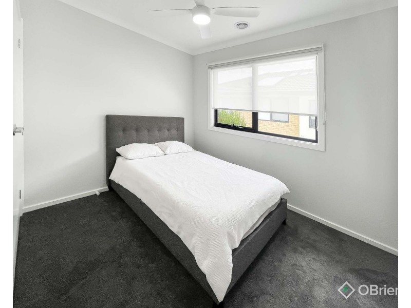 1/16 McKindlay Street, Drouin VIC 3818