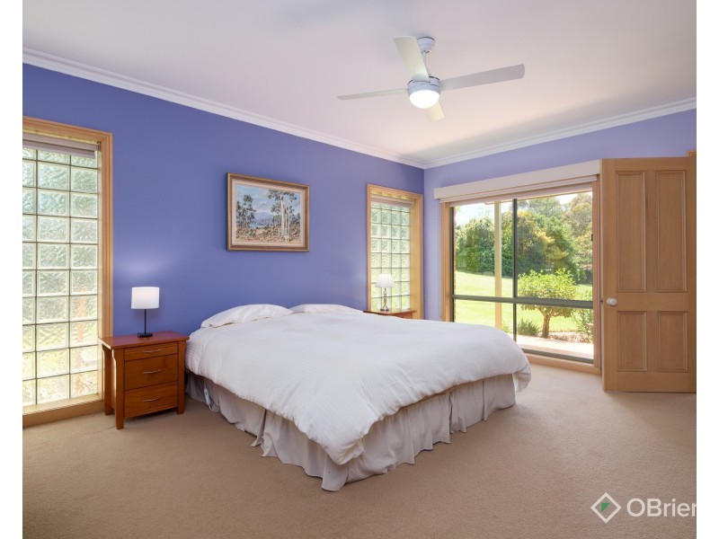 11 Greenland Drive, Drouin VIC 3818