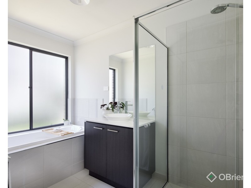 10 Buckland Drive, Warragul VIC 3820