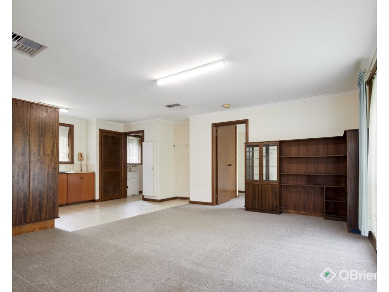 2/11 Mackey Street, Longwarry VIC 3816