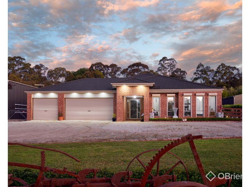 4 Billabong Close, Drouin VIC 3818