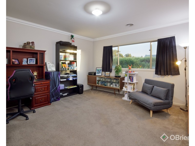 4 Billabong Close, Drouin VIC 3818