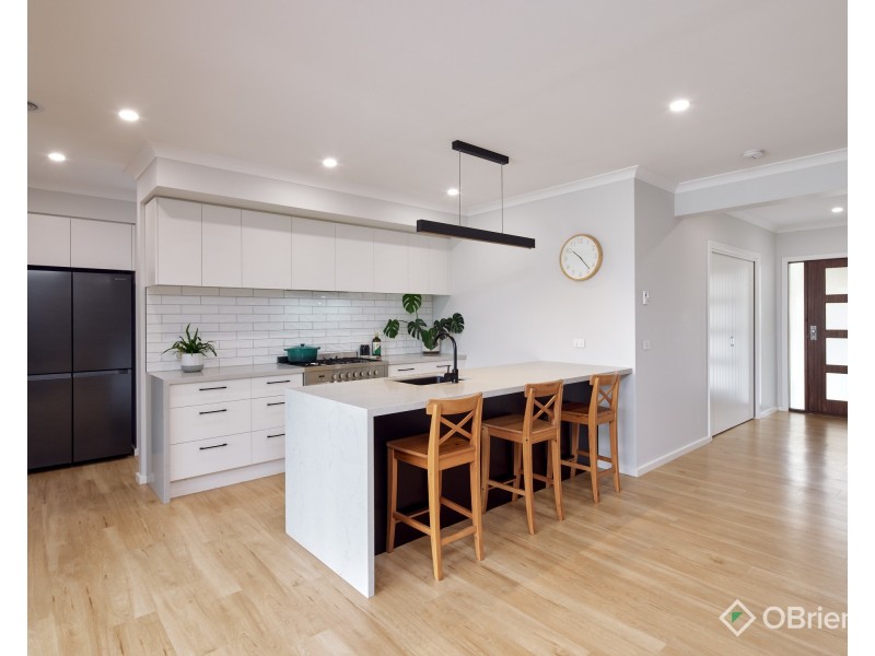 16 Silky Drive, Warragul VIC 3820