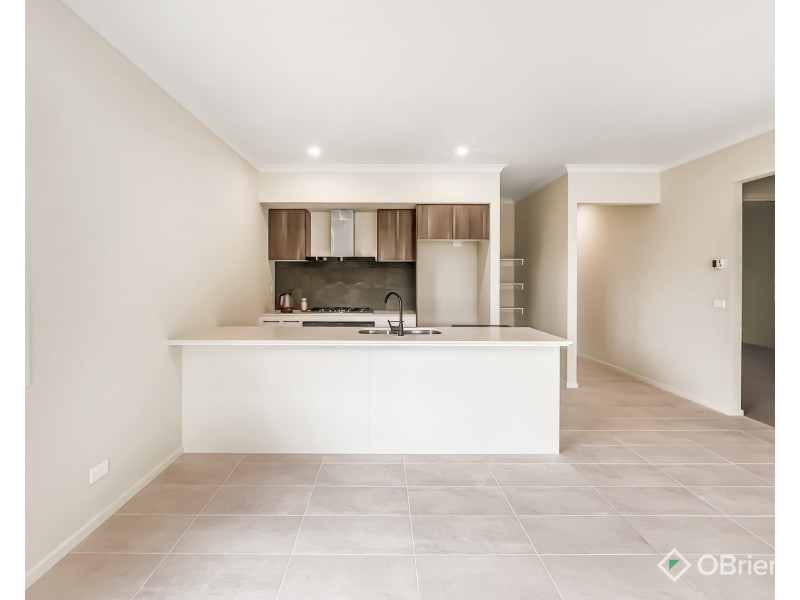 43 Mapleton Avenue, Warragul VIC 3820