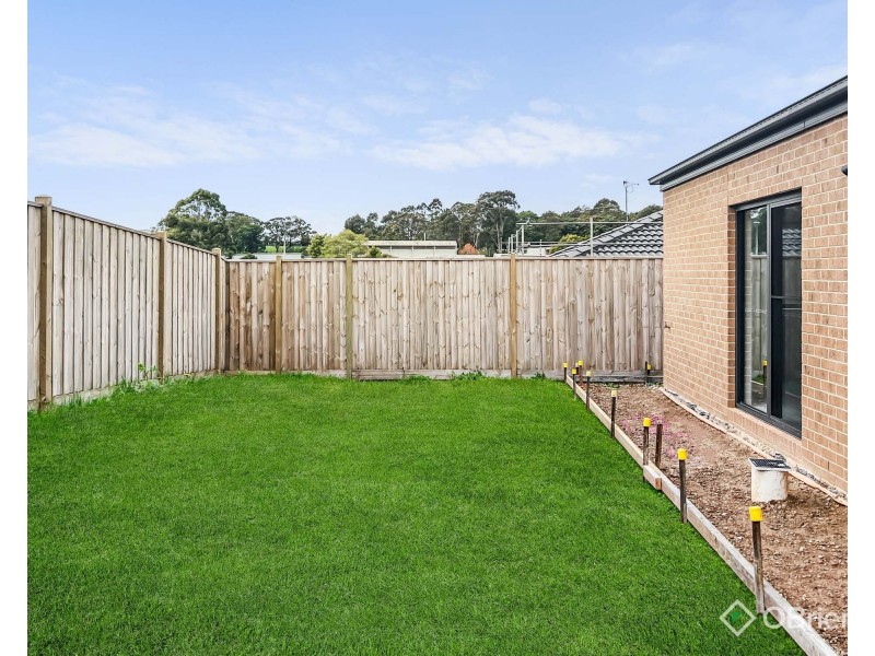 43 Mapleton Avenue, Warragul VIC 3820