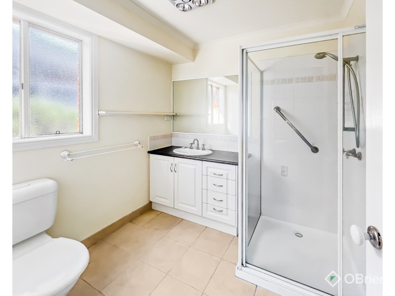 6 Barton Court, Warragul VIC 3820