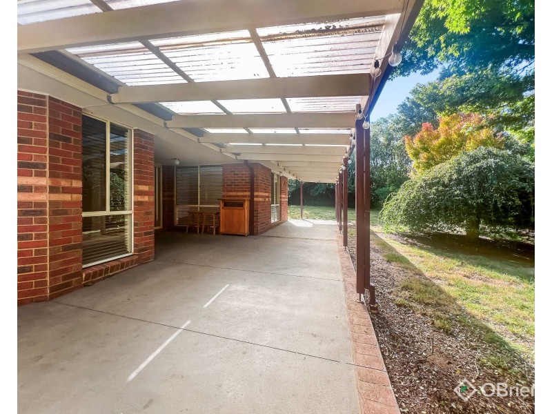 6 Barton Court, Warragul VIC 3820