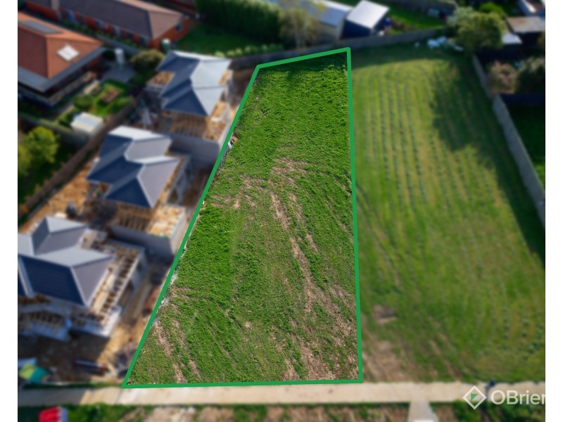 21 Boanyoo Road, Drouin VIC 3818