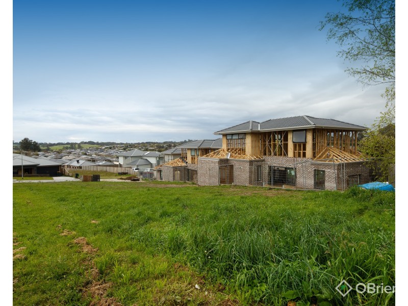 21 Boanyoo Road, Drouin VIC 3818