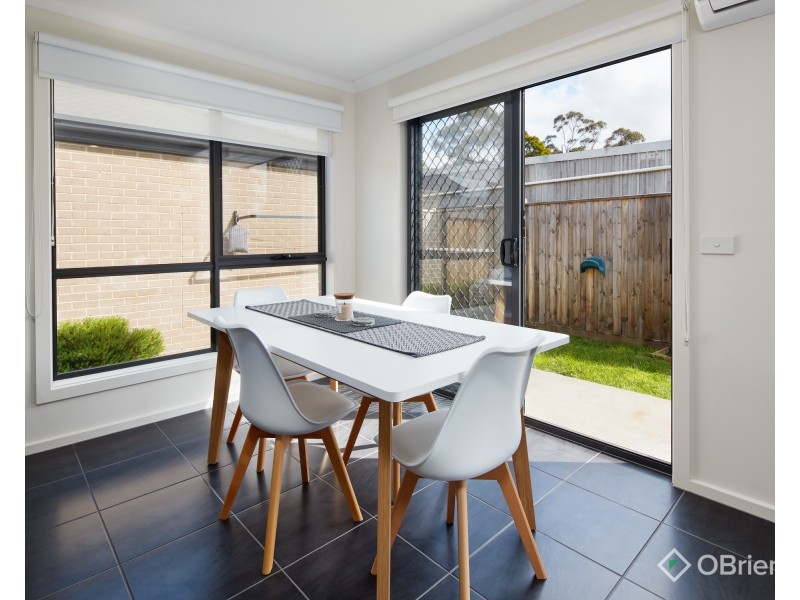 11/98 Lampard Road, Drouin VIC 3818