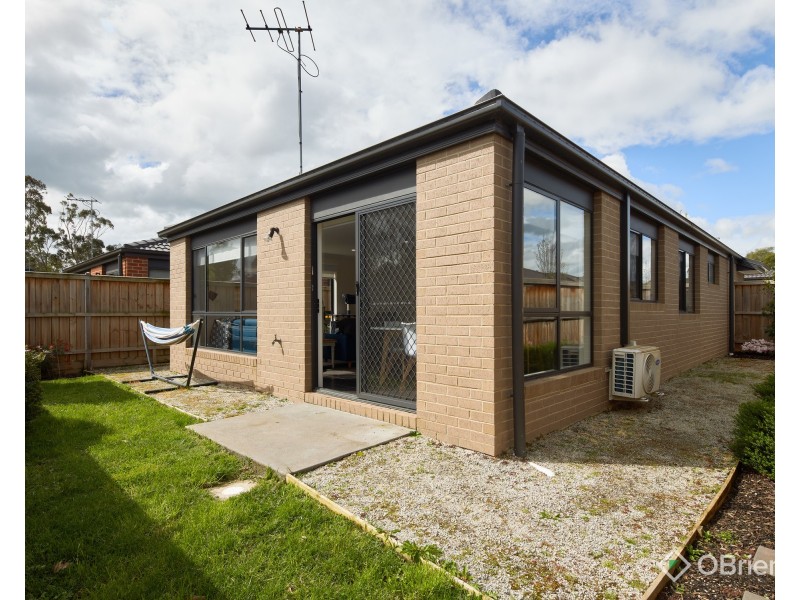 11/98 Lampard Road, Drouin VIC 3818