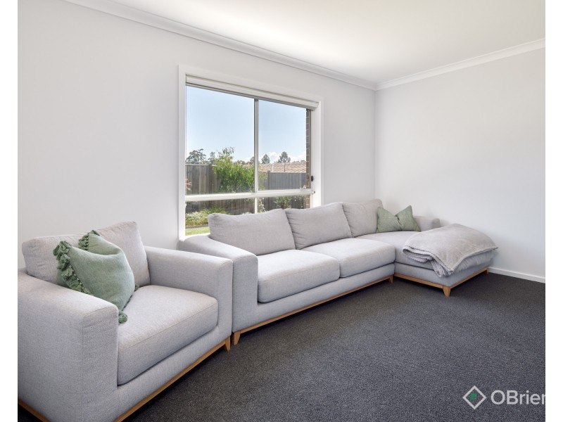 23 Newton Avenue, Warragul VIC 3820