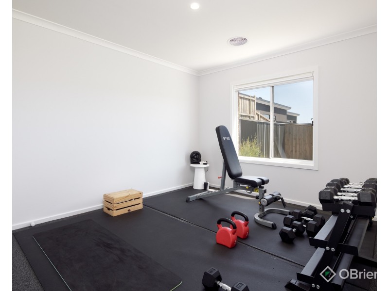 23 Newton Avenue, Warragul VIC 3820