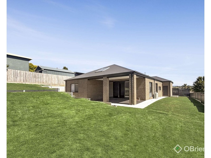 17 Sheoak Street, Warragul VIC 3820