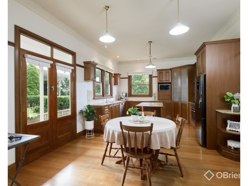 17 Windsor Avenue, Warragul VIC 3820