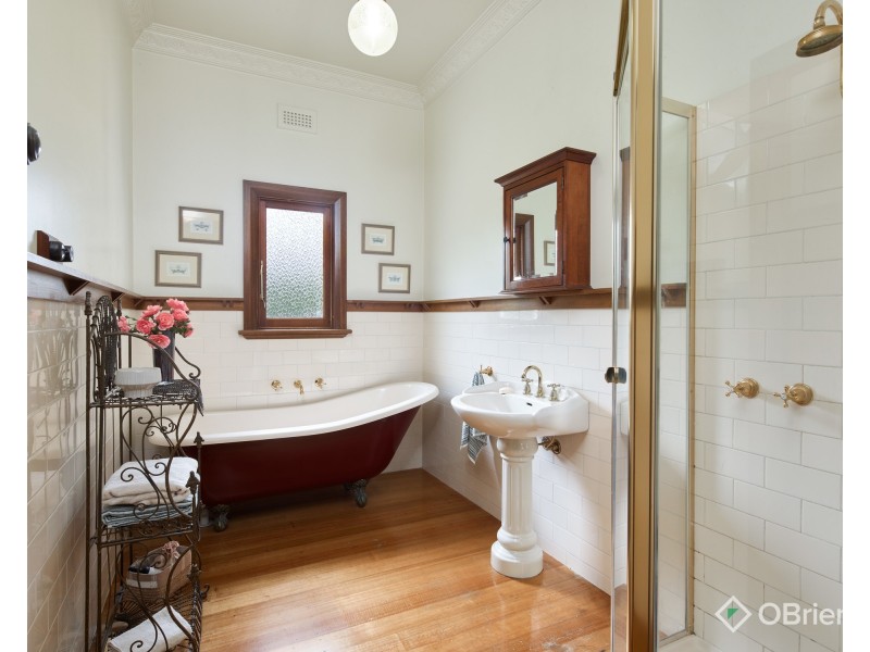 17 Windsor Avenue, Warragul VIC 3820