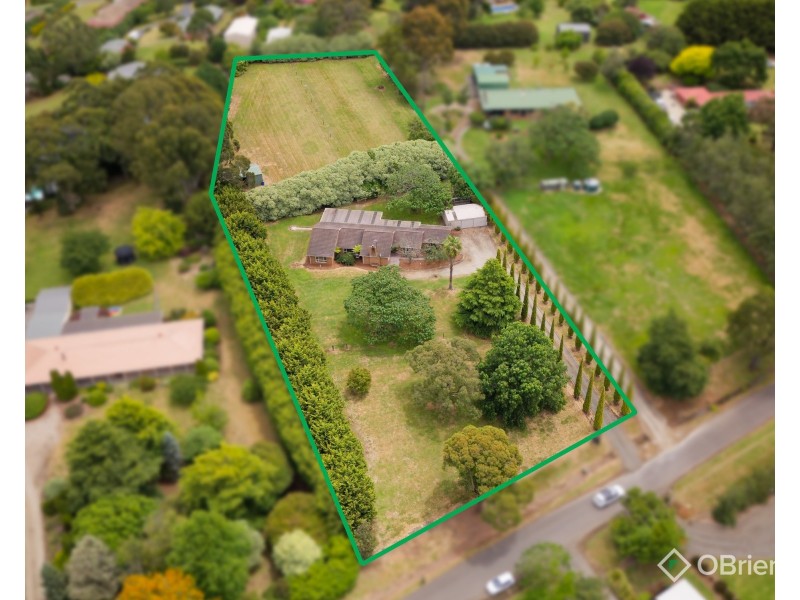 81 Colquhoun Boulevard, Warragul VIC 3820