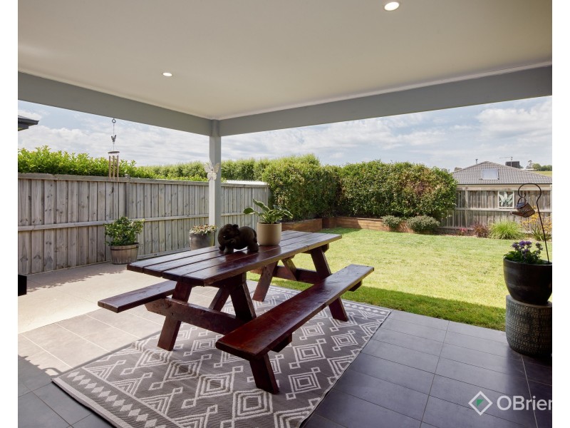 13 Streeton Drive, Warragul VIC 3820