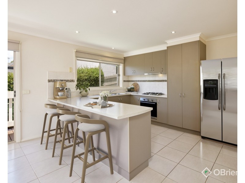 35 Walker Drive, Drouin VIC 3818