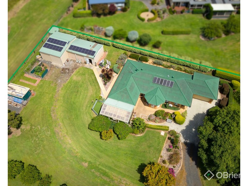 51 Fairway Drive, Drouin VIC 3818