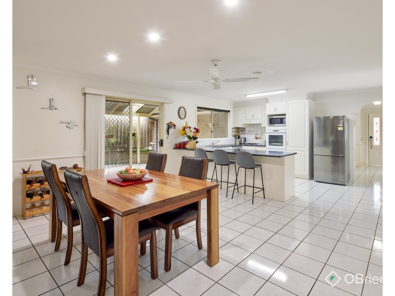 10  Claudia Crescent, Drouin VIC 3818