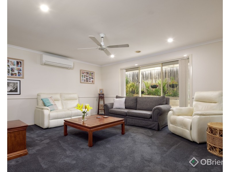 10  Claudia Crescent, Drouin VIC 3818