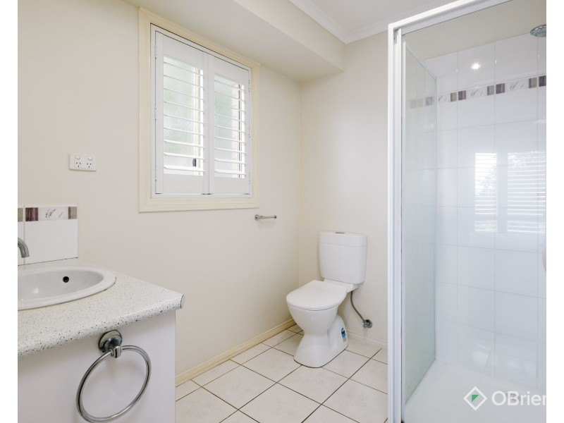 10  Claudia Crescent, Drouin VIC 3818