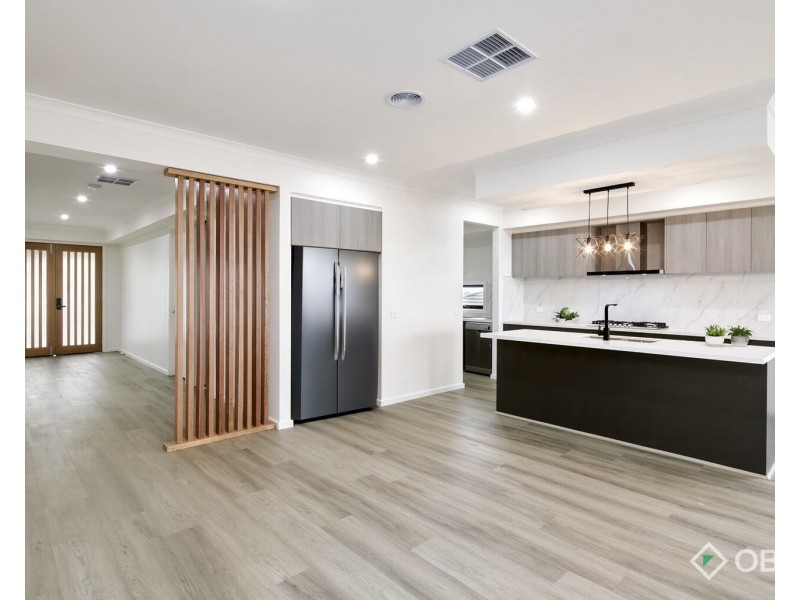 17 Silvertown Road, Drouin VIC 3818