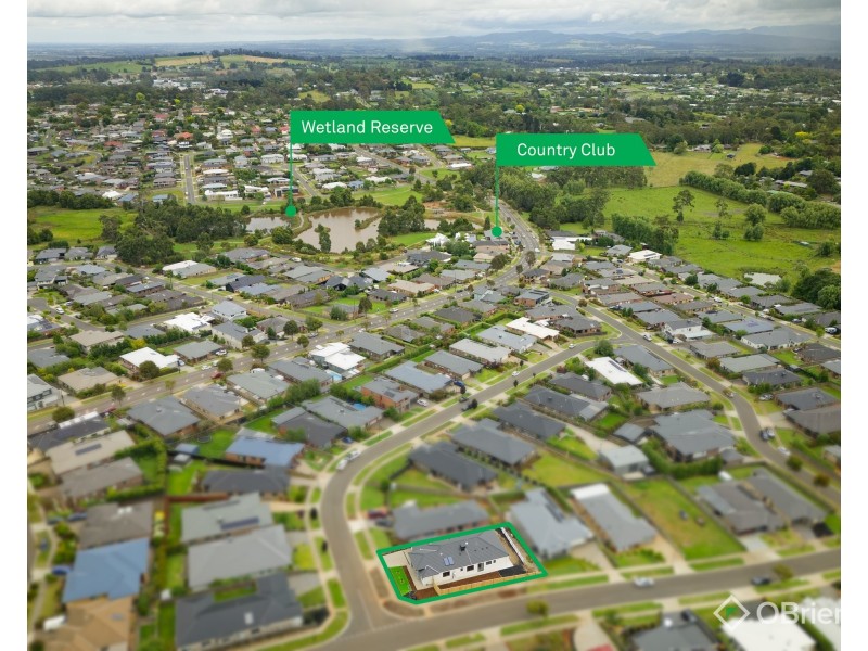 17 Silvertown Road, Drouin VIC 3818