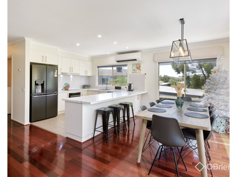 5 Archer Court, Drouin VIC 3818