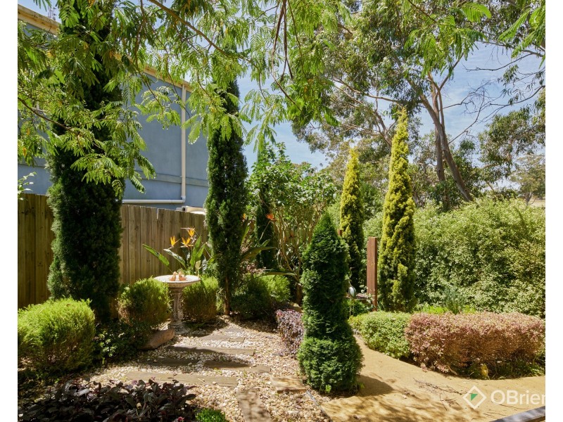 5 Archer Court, Drouin VIC 3818